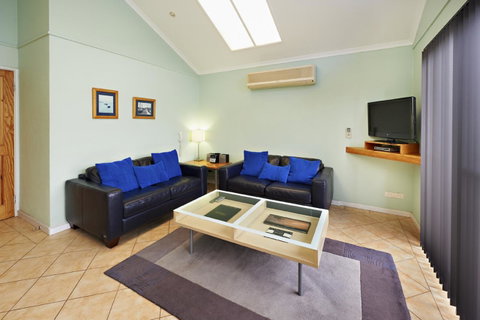 Albany Harbourside Apartments And Houses - Accommodation in Surfers Paradise 36