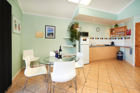 Albany Harbourside Apartments And Houses - Accommodation in Surfers Paradise 1