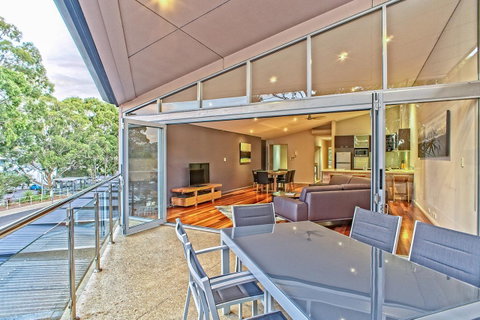 Central Avenue Apartments - Accommodation in Surfers Paradise 18
