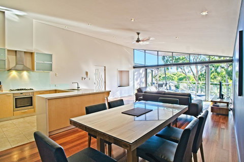 Central Avenue Apartments - Accommodation in Surfers Paradise 15