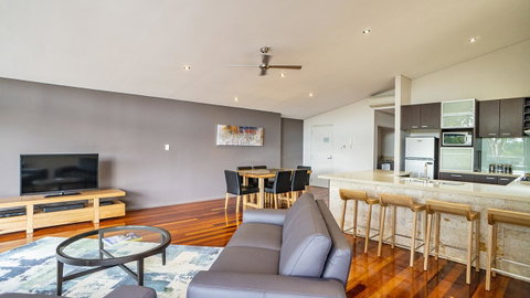 Central Avenue Apartments - Accommodation in Surfers Paradise 14