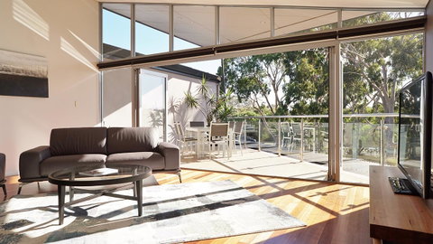 Central Avenue Apartments - Accommodation in Surfers Paradise 3