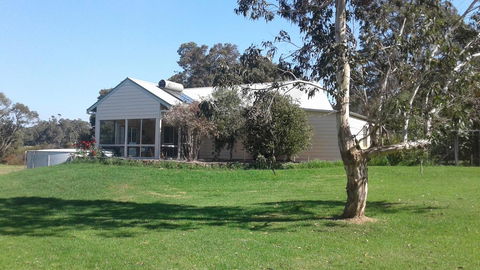 Abbivale Farm Cottage - Accommodation in Surfers Paradise 2