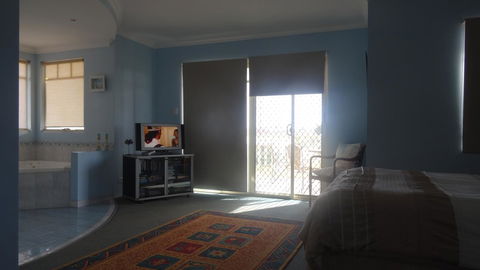 Ocean View Retreat - Accommodation in Surfers Paradise 20