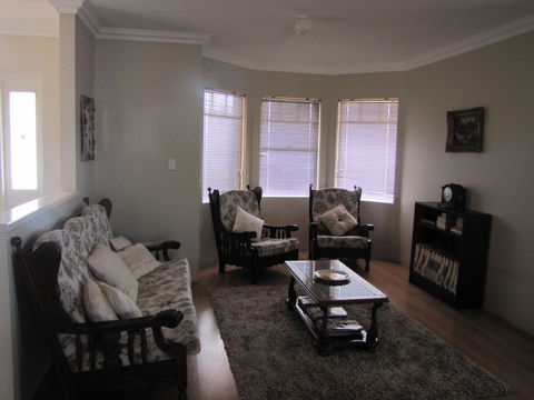 Ocean View Retreat - Accommodation in Surfers Paradise 21
