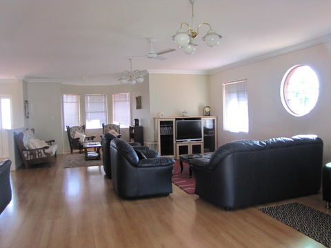 Ocean View Retreat - Accommodation in Surfers Paradise 17
