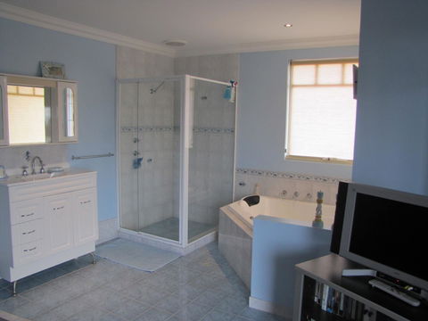 Ocean View Retreat - Accommodation in Surfers Paradise 5