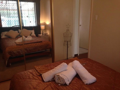 â˜… Stylish Family Home! â˜… - Accommodation in Surfers Paradise 12