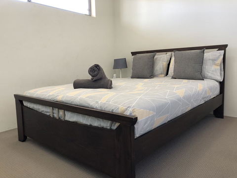 Gerring Court With Free 1 Car Bay Parking - Accommodation in Surfers Paradise 3