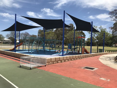 Gerring Court With Free 1 Car Bay Parking - Accommodation in Surfers Paradise 21