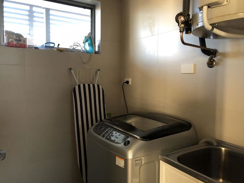 Gerring Court With Free 1 Car Bay Parking - Accommodation in Surfers Paradise 16