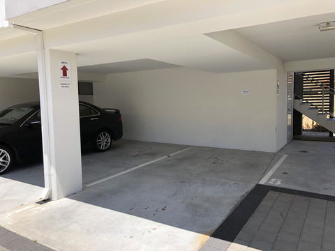 Gerring Court With Free 1 Car Bay Parking - Accommodation in Surfers Paradise 18