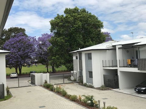 Gerring Court With Free 1 Car Bay Parking - Accommodation in Surfers Paradise 19