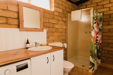 Margaret River Holiday Cottages - Accommodation in Surfers Paradise 2