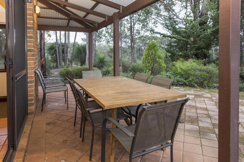 A Hidden Bush Delight - Accommodation in Surfers Paradise 12