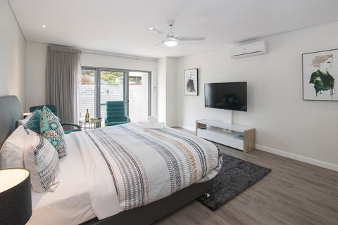 Churchill Studios - Accommodation in Surfers Paradise 2