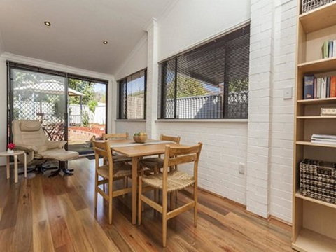 Attadale Excutive Villa - Accommodation in Surfers Paradise 11