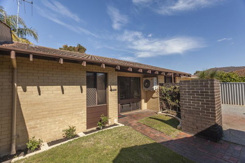 Attadale Excutive Villa - Accommodation in Surfers Paradise 1