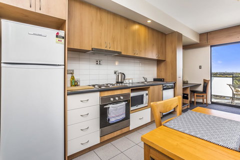 508 Stupendous Sunsets & Views Pool Gym Parking - Accommodation in Surfers Paradise 19