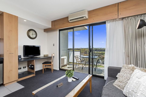 508 Stupendous Sunsets & Views Pool Gym Parking - Accommodation in Surfers Paradise 5
