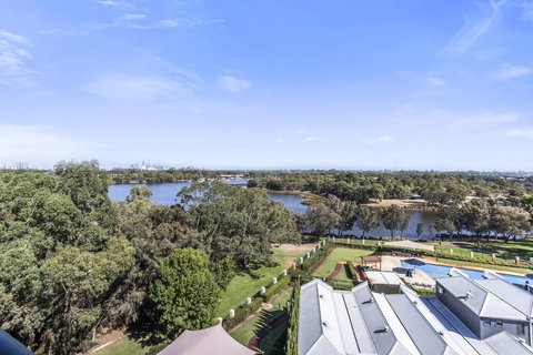 508 Stupendous Sunsets & Views Pool Gym Parking - Accommodation in Surfers Paradise 35