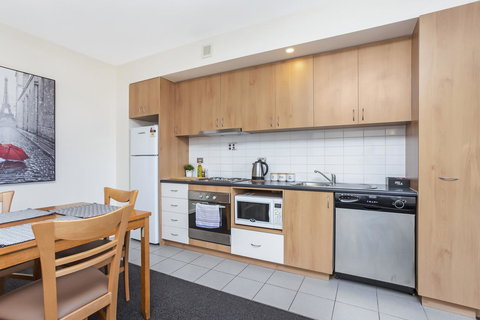 508 Stupendous Sunsets & Views Pool Gym Parking - Accommodation in Surfers Paradise 17