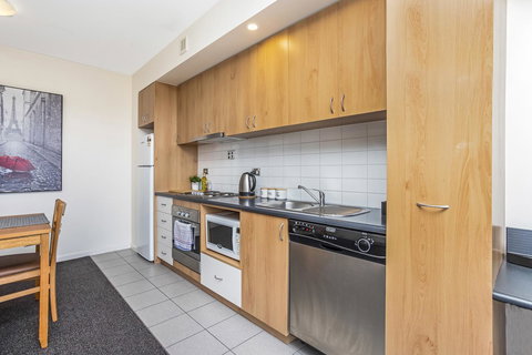 508 Stupendous Sunsets & Views Pool Gym Parking - Accommodation in Surfers Paradise 15