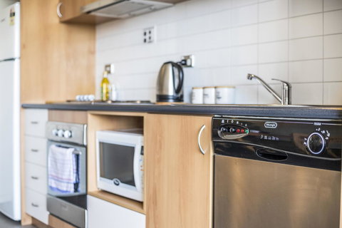 508 Stupendous Sunsets & Views Pool Gym Parking - Accommodation in Surfers Paradise 18