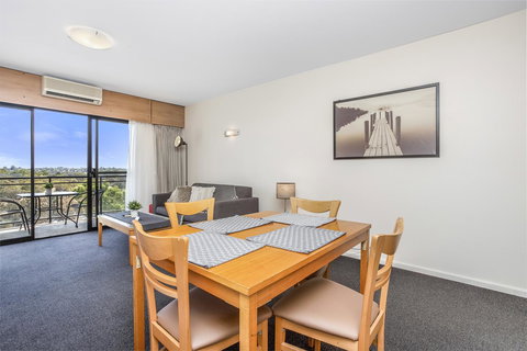 508 Stupendous Sunsets & Views Pool Gym Parking - Accommodation in Surfers Paradise 8