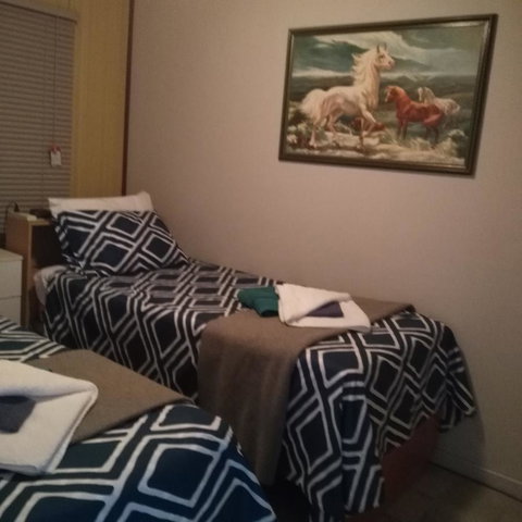 Don\'t Worry Be Happy - Accommodation in Surfers Paradise 14