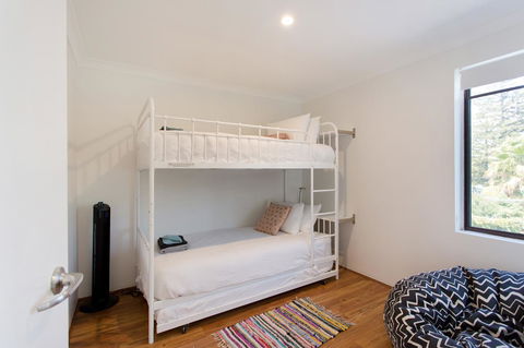 Monument Hill Townhouse - Fremantle - Accommodation in Surfers Paradise 11