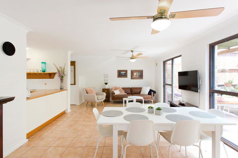 Monument Hill Townhouse - Fremantle - Accommodation in Surfers Paradise 15