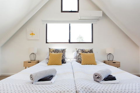 Monument Hill Townhouse - Fremantle - Accommodation in Surfers Paradise 1