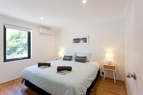 Monument Hill Townhouse - Fremantle - Accommodation in Surfers Paradise 6