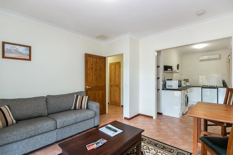 Coranda Lodge - Accommodation in Surfers Paradise 1