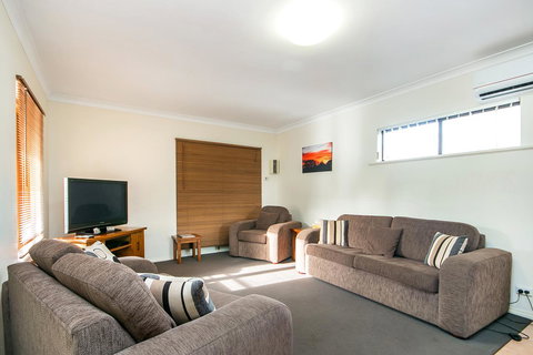 Coranda Lodge - Accommodation in Surfers Paradise 3