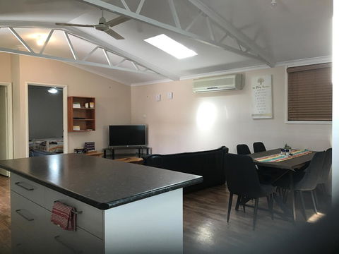 Sabai Accommodation - Accommodation in Surfers Paradise 21