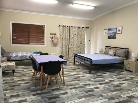 Sabai Accommodation - Accommodation in Surfers Paradise 3