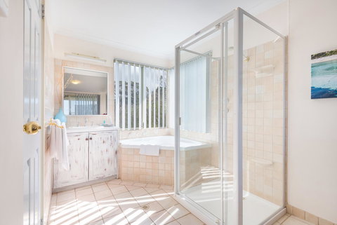 Surfside Ocean Beach Denmark Holiday Accommodation - Accommodation in Surfers Paradise 17