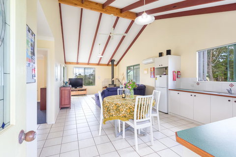 Surfside Ocean Beach Denmark Holiday Accommodation - Accommodation in Surfers Paradise 29