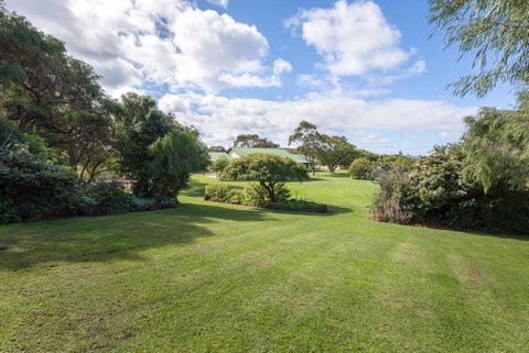 Surfside Ocean Beach Denmark Holiday Accommodation - Accommodation in Surfers Paradise 6