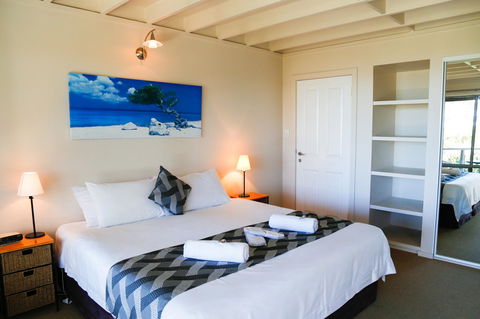 Pelicans At Denmark - Accommodation in Surfers Paradise 2
