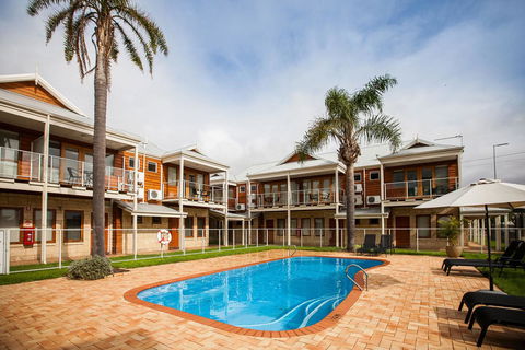 Nightcap At The Ship Inn - Accommodation in Surfers Paradise 33