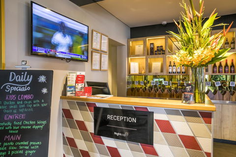 Nightcap At The Ship Inn - Accommodation in Surfers Paradise 12
