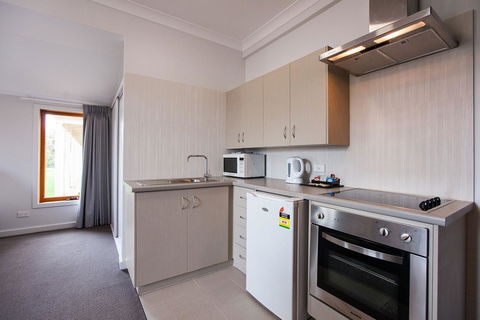 Nightcap At The Ship Inn - Accommodation in Surfers Paradise 41