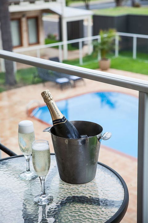 Nightcap At The Ship Inn - Accommodation in Surfers Paradise 40