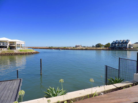 Oceans Edge - Busselton - Accommodation in Surfers Paradise 15