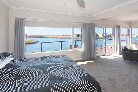 Oceans Edge - Busselton - Accommodation in Surfers Paradise 5