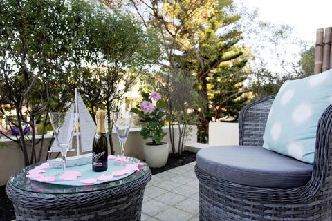 Sorrento Beach Manor - Accommodation in Surfers Paradise 11