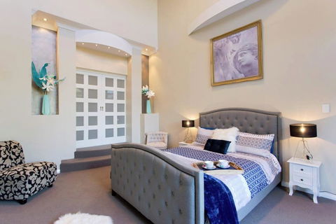 Sorrento Beach Manor - Accommodation in Surfers Paradise 15